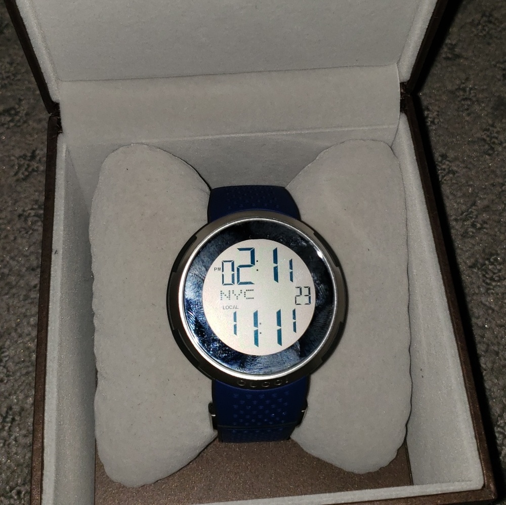***SOLD***I-Gucci XL Digital Men's 44m Watch
